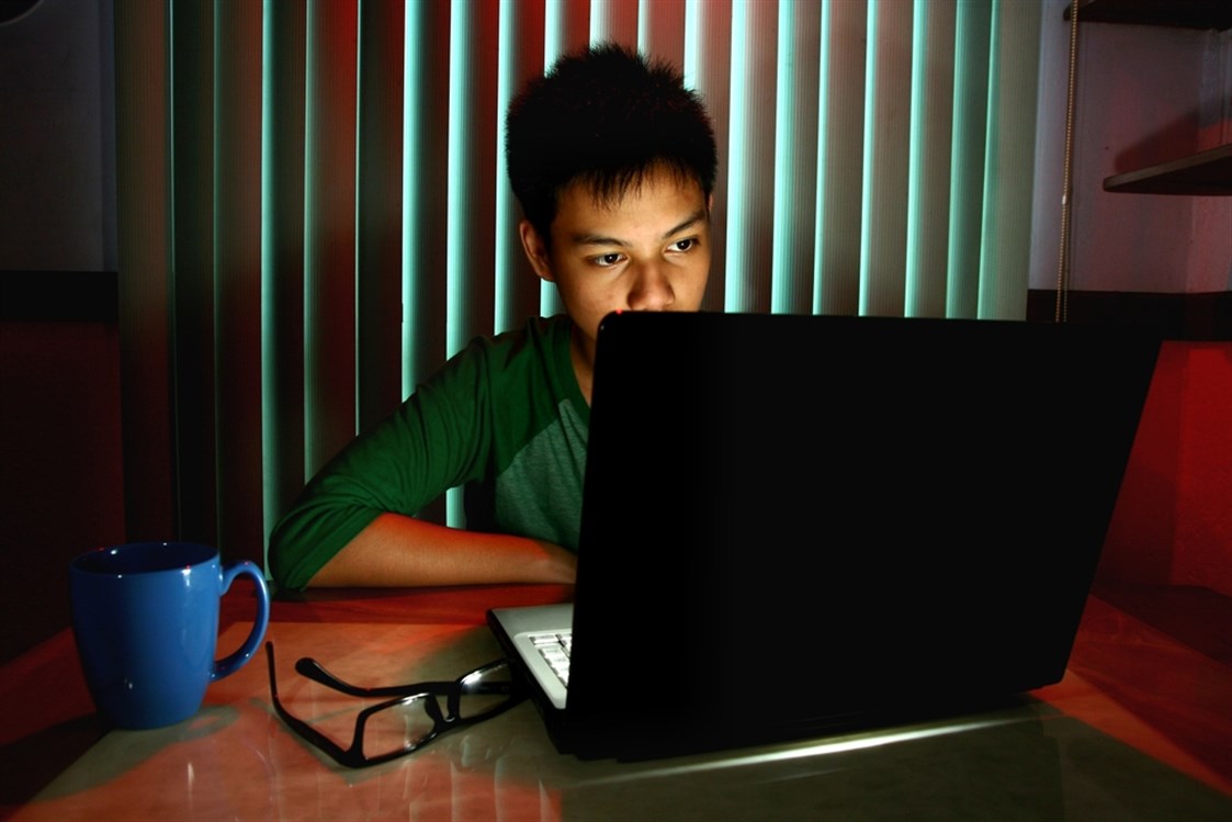 حماية المراهق من مخاطر الانترنت